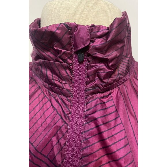 W's Med BROOKS Run Happy Burgundy Track Zip Lightweight/Wind Resist Jacket - Picture 4 of 11